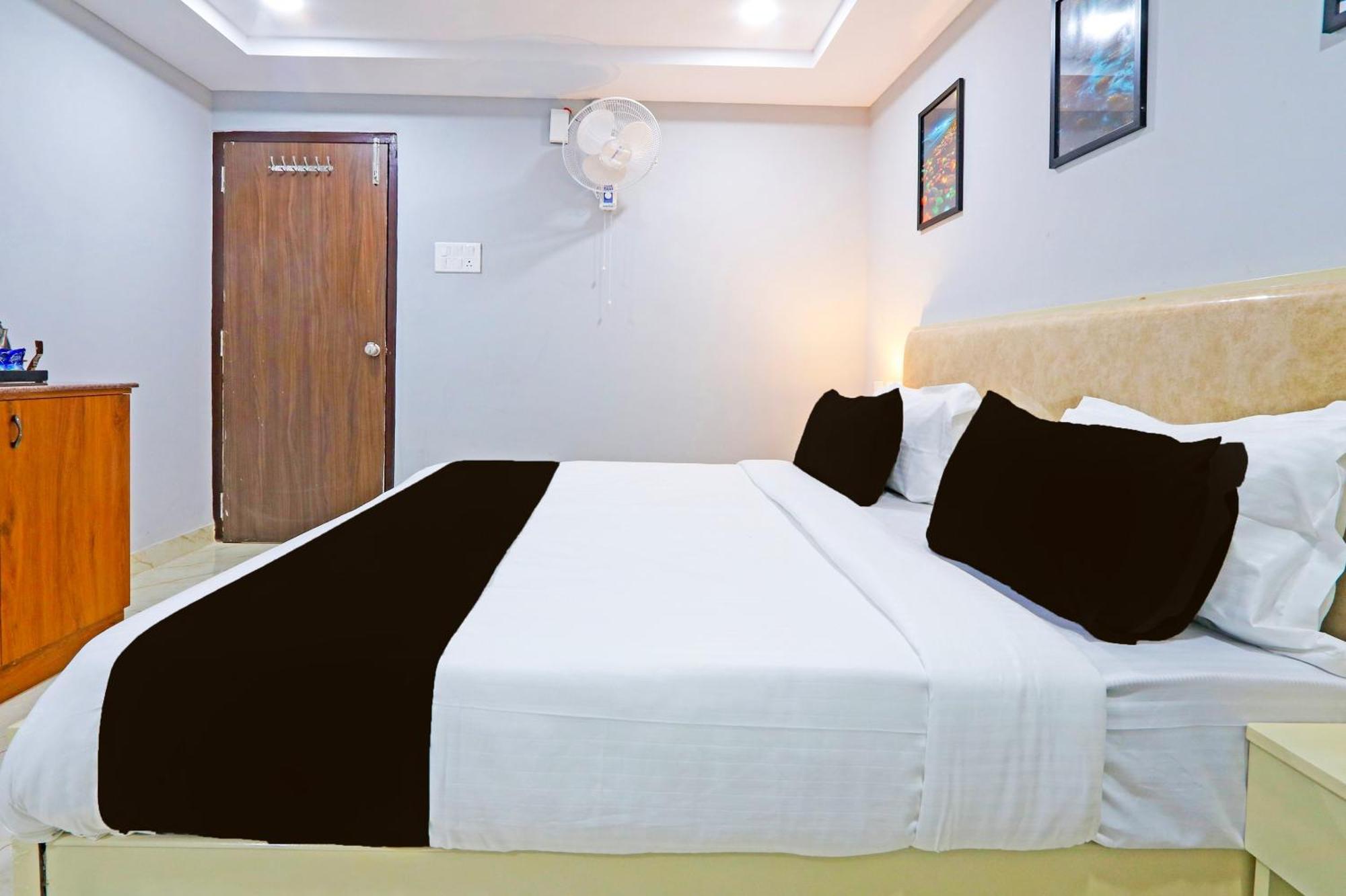 فندق Super Townhouse Qualia Elite S R Nagar حيدر أباد المظهر الخارجي الصورة